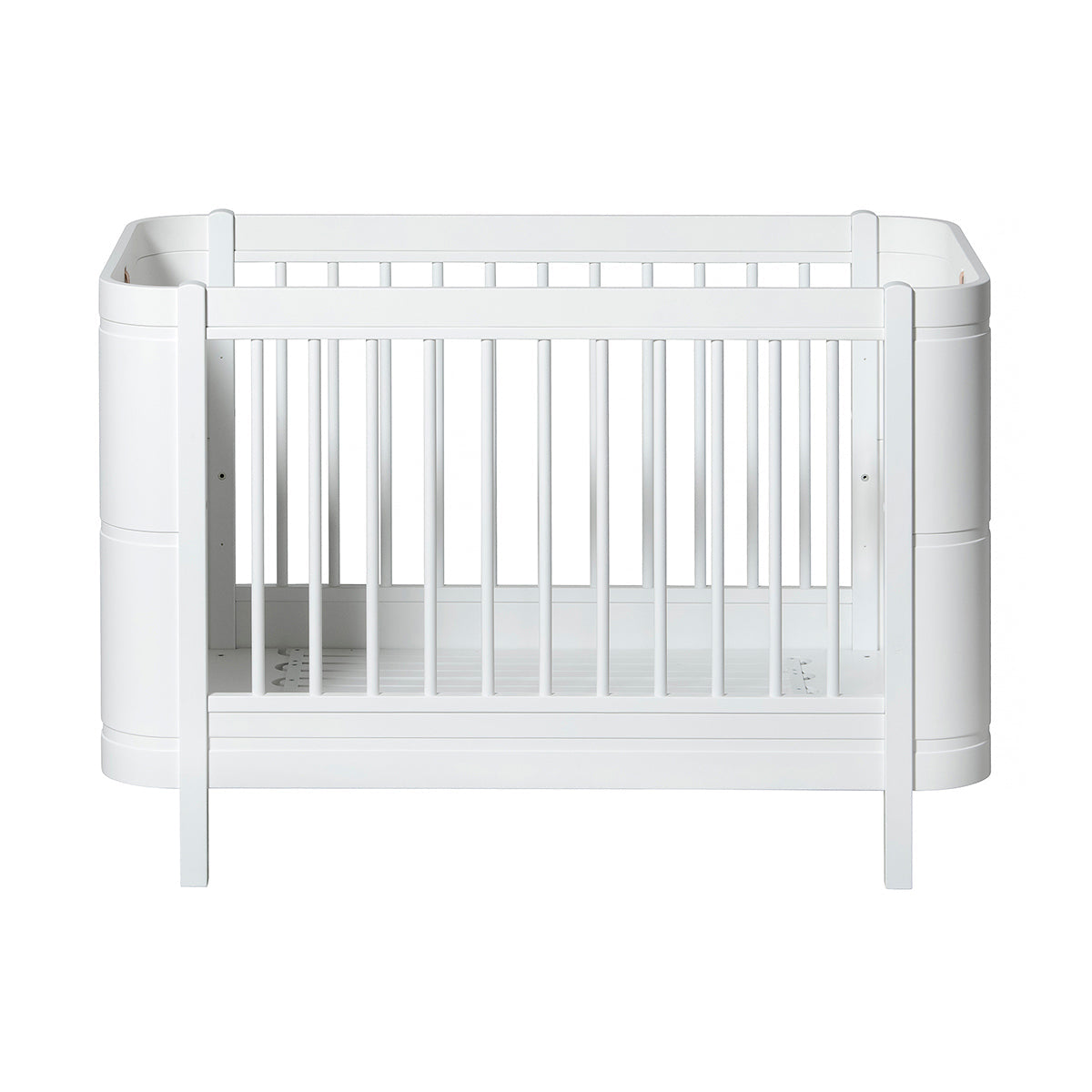 Oliver Furniture Wood Mini+ Cot Bed (Without Junior Conversion Kit) - White (Pre-Order; Est. Delivery in 6-10 Weeks)