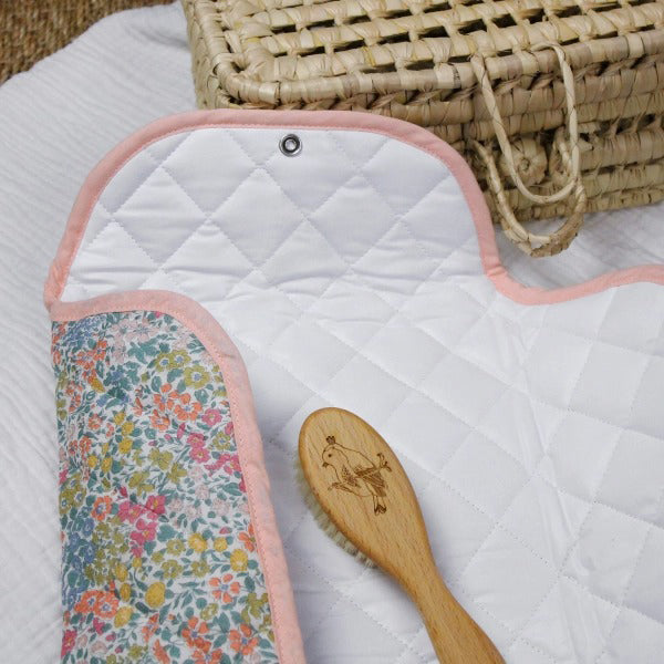 barnabe-aime-le-café-changing-pad-carlotta-barn-mat-carlotta- (3)