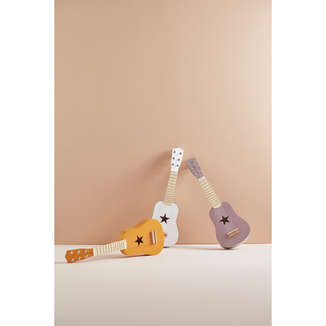 kids-concept-guitar-white-kidc-1000146- (4)
