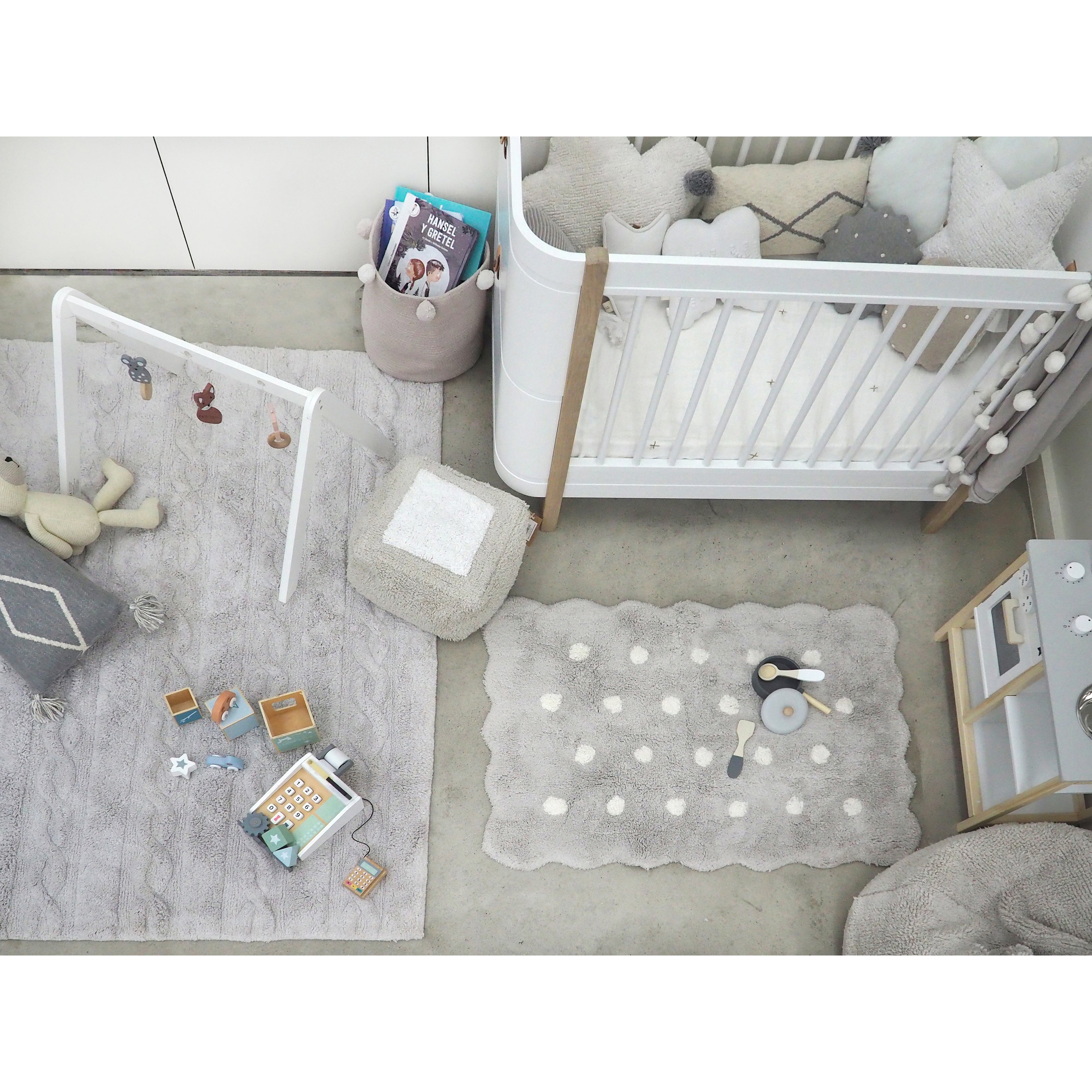 lorena-canals-mini-ones-mini-biscuit-pearl-grey-machine-washable-rug- (10)