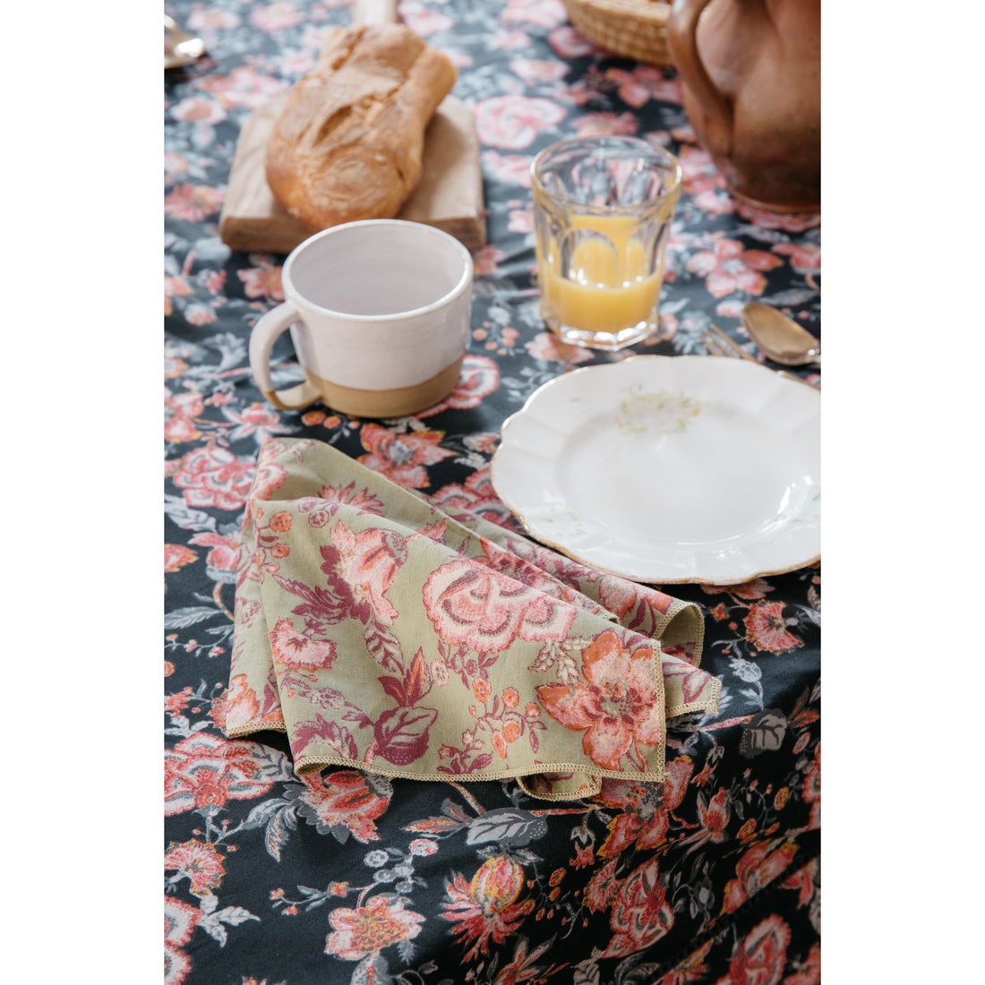 louise-misha-table-napkin-carlotta-khaki-tropical-loon-mish-w22t0425-khaki-os- (8)