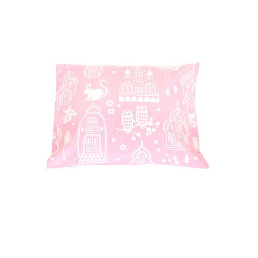 majvillan-pillow-case-slottsträdgården-rosa - (1)