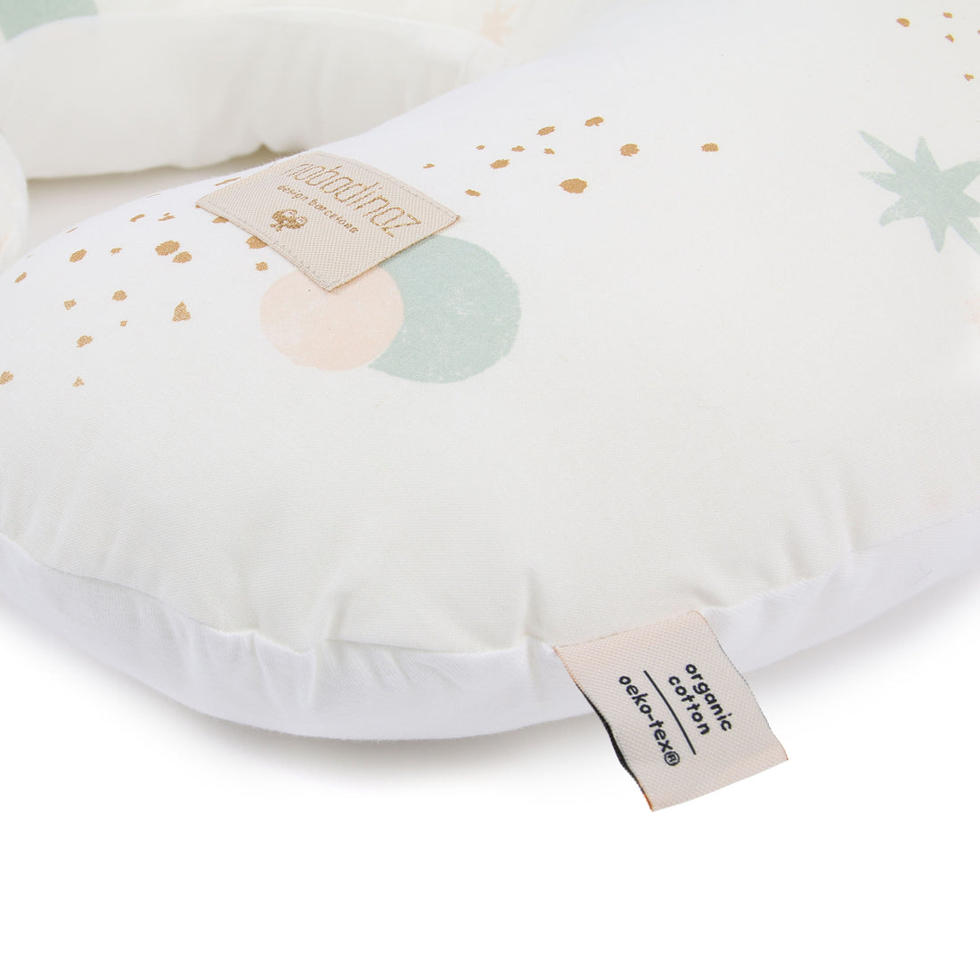 Nobodinoz top nursing pillow