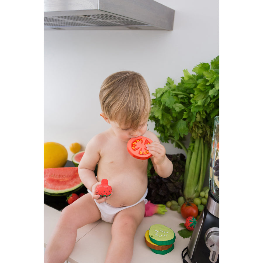 oli-&-carol-renato-the-tomato-teether-olic-l-tomato-unit- (15)