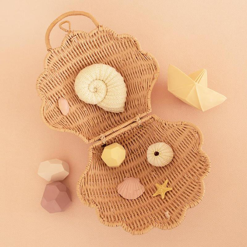 olli-ella-rattan-shell-bag-rose- (4)